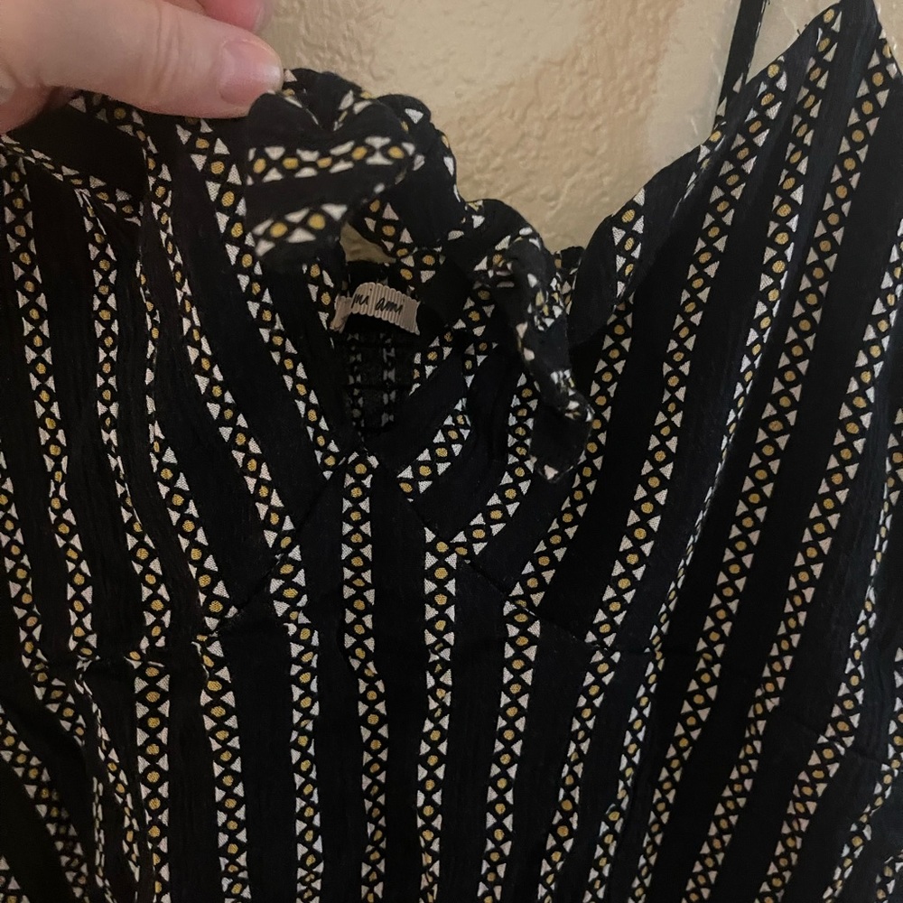 Mi Ami, Dressy Crop Top, Size L, Black & Gold - Picture 3 of 5